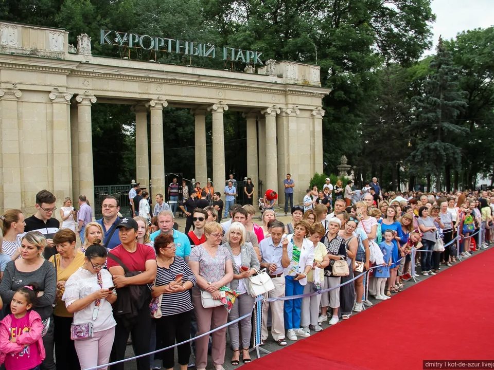 Хрустальный Источник
